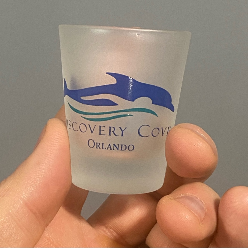 Shot Glass - Frosted Discovery Cove Orlando Florida with Dolphin Logo - Picture 2 of 2